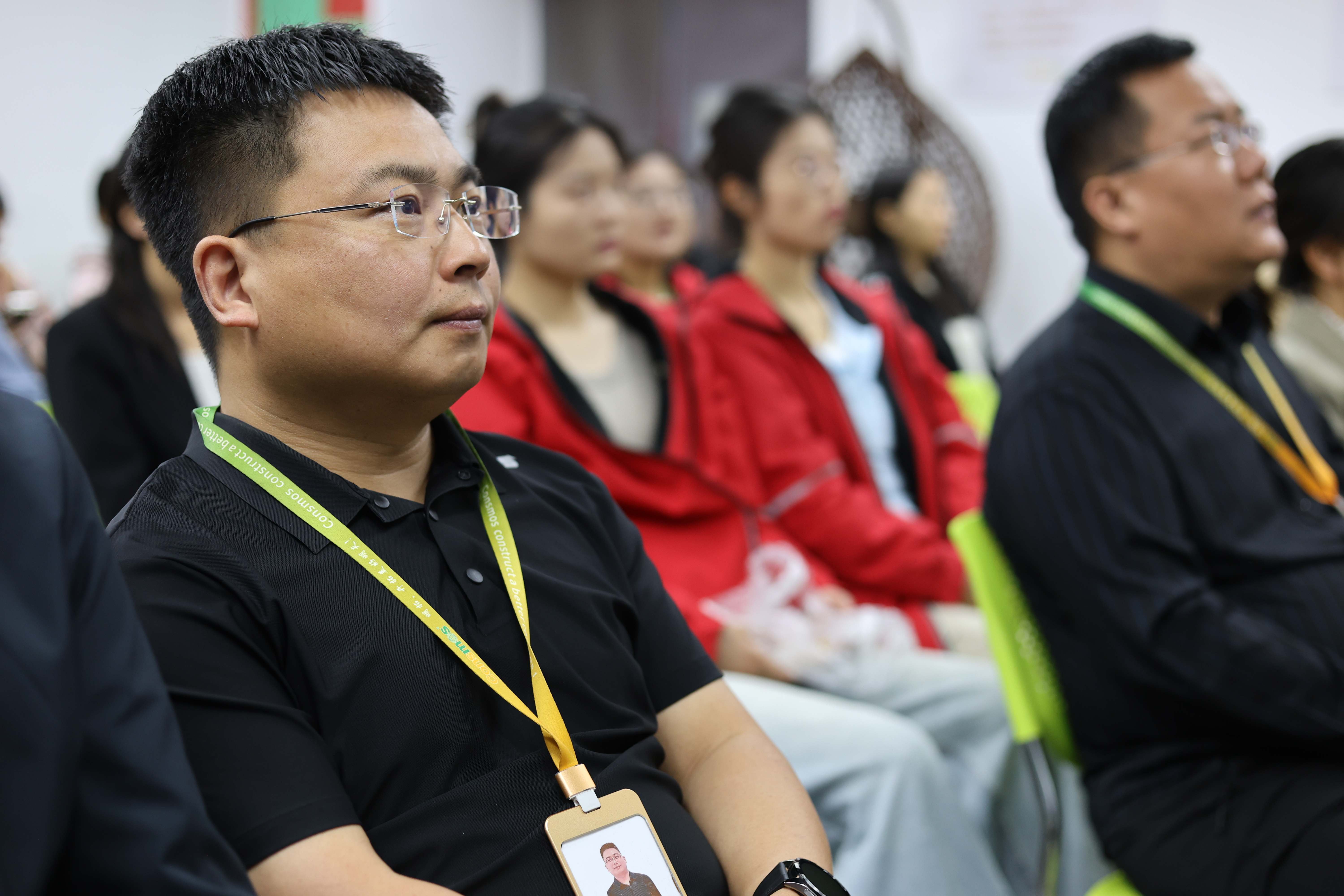 明拓集团四月份月度激励兑现大会圆满举行